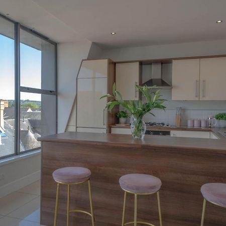 Rooftop Apartment At Queens Beautiful Views 벨파스트 외부 사진