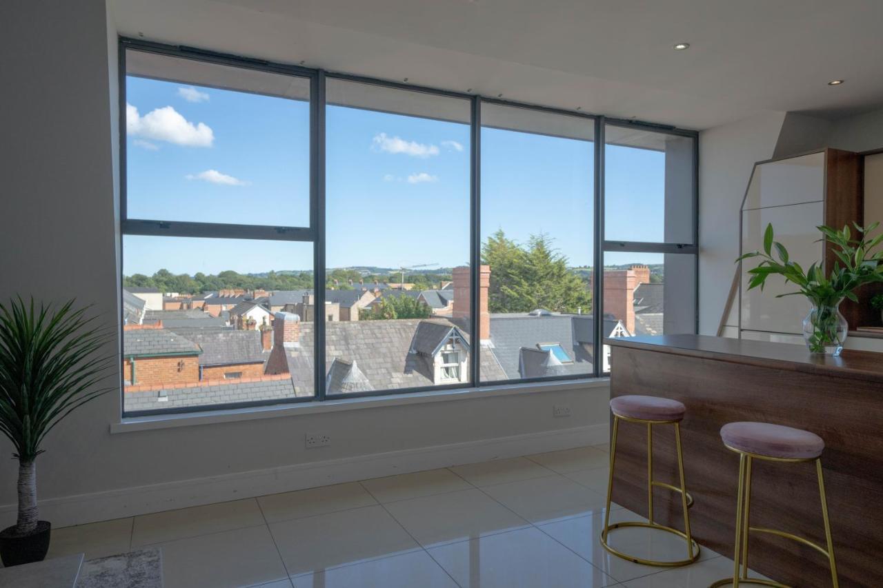 Rooftop Apartment At Queens Beautiful Views 벨파스트 외부 사진